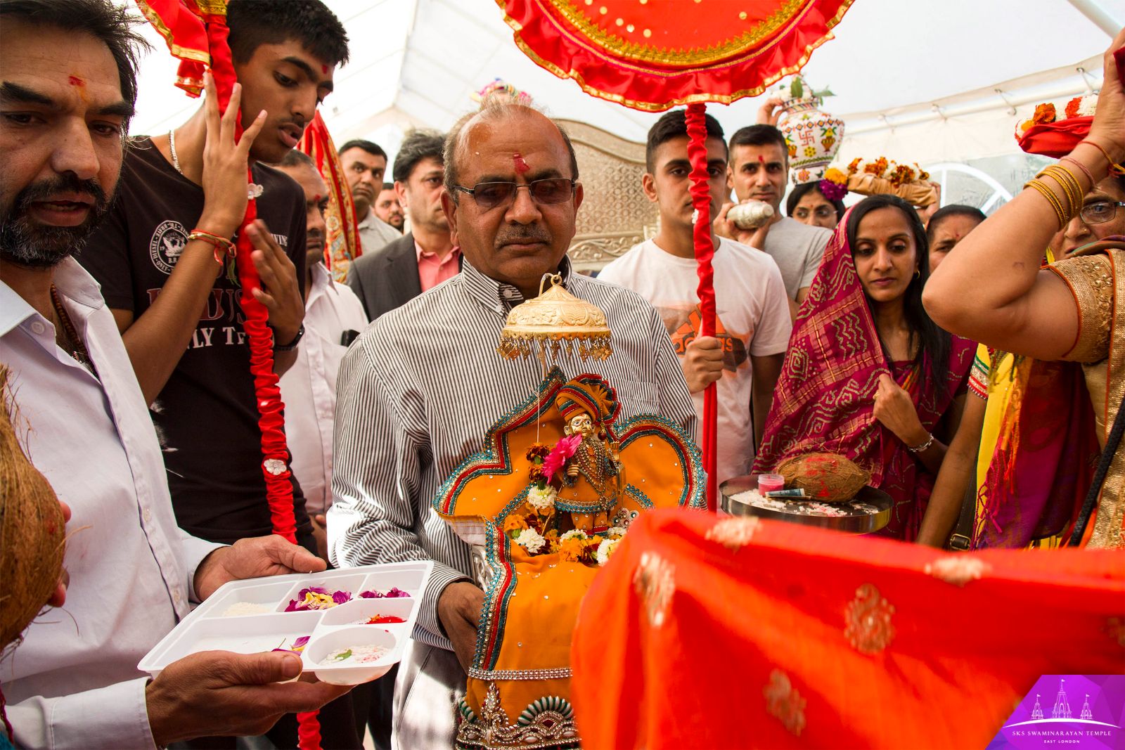 ©1987-2017 SKS Swaminarayan Temple East London